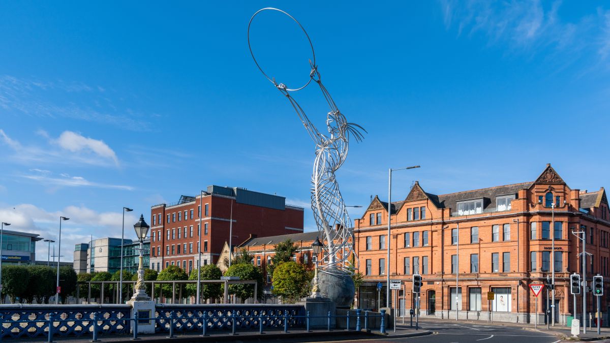 AdobeStock_536801914 Belfast 16.9 sm